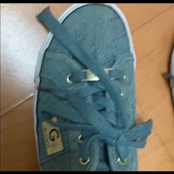 G by Guess Blue casual sneakers size 7M - Picture 4 of 8